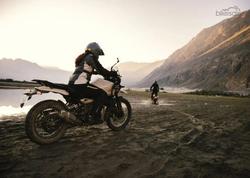 2024 Royal Enfield Himalayan 450 Himalayan White