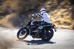 2025 Royal Enfield Bear 650 650 Twin White