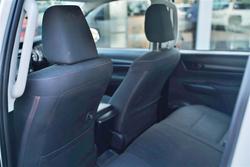 2022 Toyota
                Hilux 4x4 2.8L DSL D/C/C 6MT SR