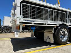 2004 Maxitrans St2 45' Roofing Trailer