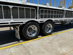 2004 Maxitrans St2 45' Roofing Trailer