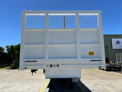 2004 Maxitrans St2 45' Roofing Trailer