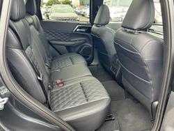 2024 Mitsubishi
Outlander Exceed