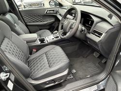2024 Mitsubishi
Outlander Exceed