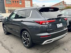 2024 Mitsubishi
Outlander Exceed