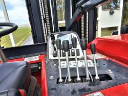 2025 Isuzu Fyj Auto 8X4 With Moffett M5 Extra Reach