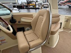 2022 Chris Craft
                Launch 28 GT 