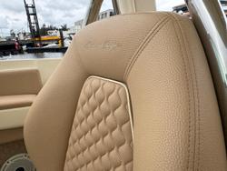 2022 Chris Craft
                Launch 28 GT 