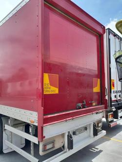 2014 Maxi Trans 24P Dry Freight Van 3.9M High Red
