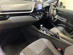 2022 Toyota C-HR GXL NGX10R Feverish Red