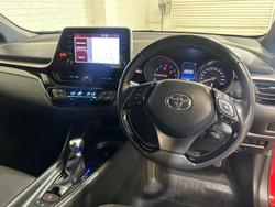 2022 Toyota C-HR GXL NGX10R Feverish Red