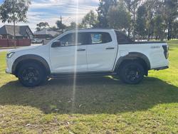 2020 Isuzu
D-MAX X-TERRAIN