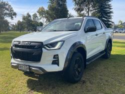 2020 Isuzu
D-MAX X-TERRAIN