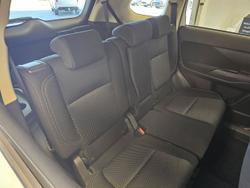 2018 MITSUBISHI
OUTLANDER ES 7 SEAT 2WD