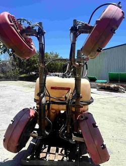 2015 CROPLANDS QUANTUM MIST 500L LINKAGE SPRAYER RED