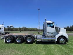 2024 Kenworth T610 Series T610SAR White