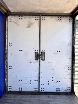 2004 Maxitrans St3 22 Pallet Sd Refrigerated Curtain, Tuck Away Tail Gate