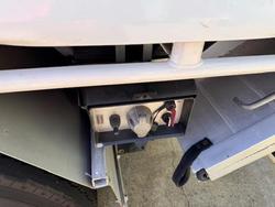 2004 Maxitrans St3 22 Pallet Sd Refrigerated Curtain, Tuck Away Tail Gate