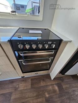 2016 New Age Caravans Blue Diamond Bd24e