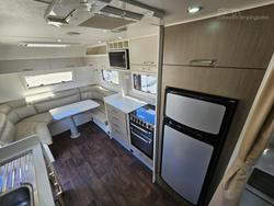 2016 New Age Caravans Blue Diamond Bd24e