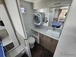 2016 New Age Caravans Blue Diamond Bd24e