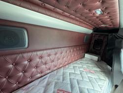 2024 Kenworth T410sar T410SAR IT BUNK White
