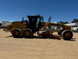 2019 Caterpillar
140M