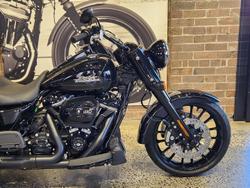 2024 Harley-Davidson Freewheeler 114 (FLRT) Freewheeler Black