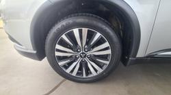 2018 MITSUBISHI
OUTLANDER ES ADAS 5 SEAT 2WD