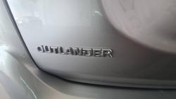 2018 MITSUBISHI
OUTLANDER ES ADAS 5 SEAT 2WD
