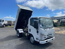 2024 Isuzu
Nmr 45/60-150 Amt Tri-Tipper NMR
