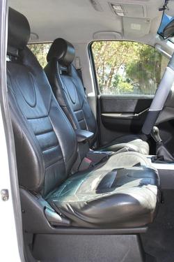 2013 Nissan Navara ST D40 Series 6 4X4 Dual Range Arctic White