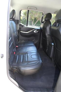2013 Nissan Navara ST D40 Series 6 4X4 Dual Range Arctic White