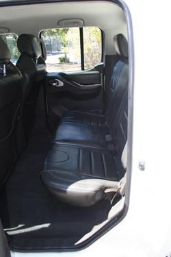 2013 Nissan Navara ST D40 Series 6 4X4 Dual Range Arctic White