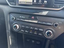 2018 Kia
Sportage Si Premium