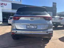 2018 Kia
Sportage Si Premium