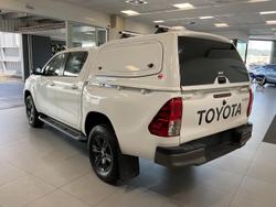 2024 Toyota
Hilux SR