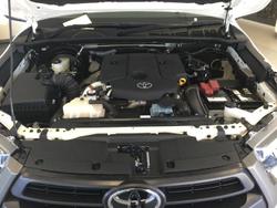 2024 Toyota
                Hilux SR