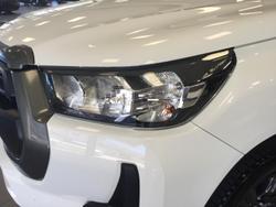 2024 Toyota
                Hilux SR