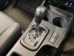 2024 Toyota
Hilux SR