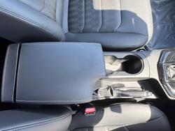 2025 Isuzu
                D-MAX BLADE