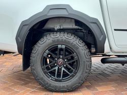 2025 Isuzu
                D-MAX BLADE