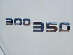 2025 Isuzu
                Fyj 300-350 Agi Spec