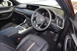 2024 Mazda
                CX-70 G50e Azami