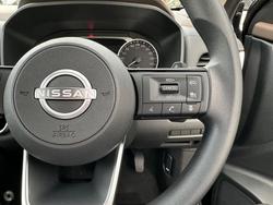 2025 Nissan
X-TRAIL ST