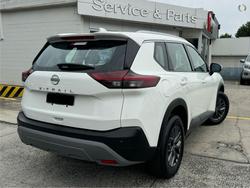 2025 Nissan
X-TRAIL ST