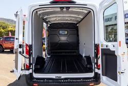 2023 Ford
E-Transit 420L