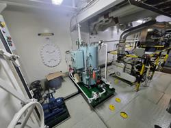 2014 COMMERCIAL Workboat