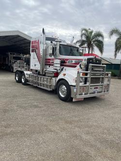 Kenworth T909