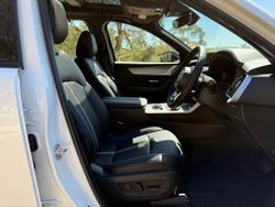 2024 Mazda
                CX-70 D50e Azami